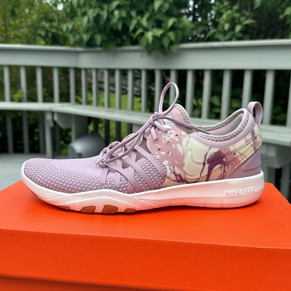 NEW! Nike Women’s Nike Free Tr 7 - Picture 2 of 5